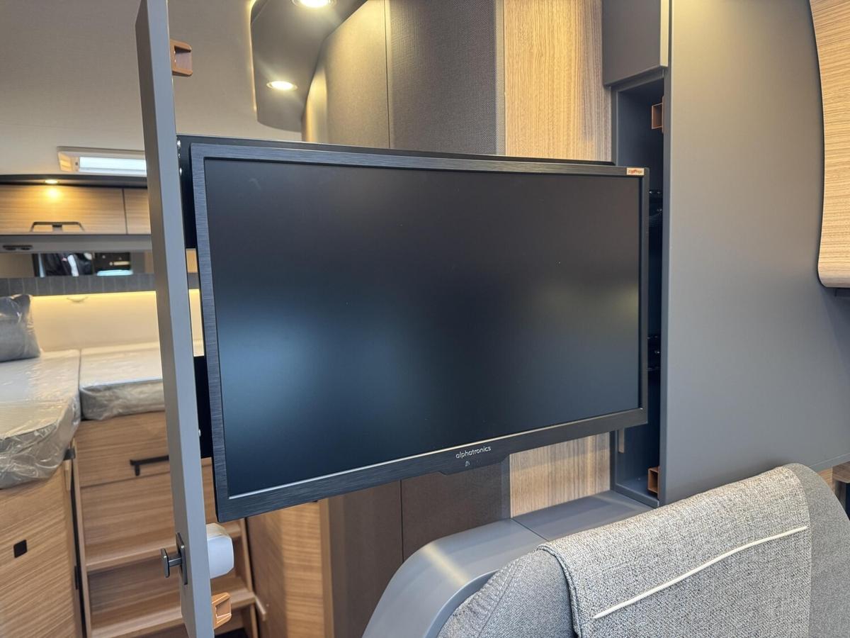 Malibu T 430 KB LE comfort Solar+ACC+TV+LED+Wechselrichter