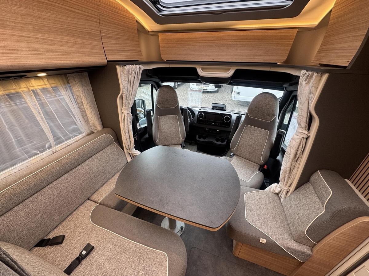 Malibu T 430 KB LE comfort Solar+ACC+TV+LED+Wechselrichter