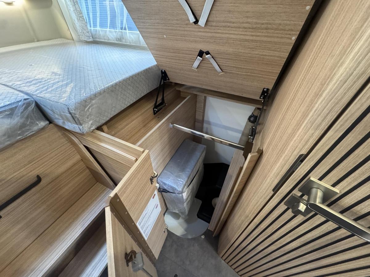 Malibu T 430 KB LE comfort Solar+ACC+TV+LED+Wechselrichter