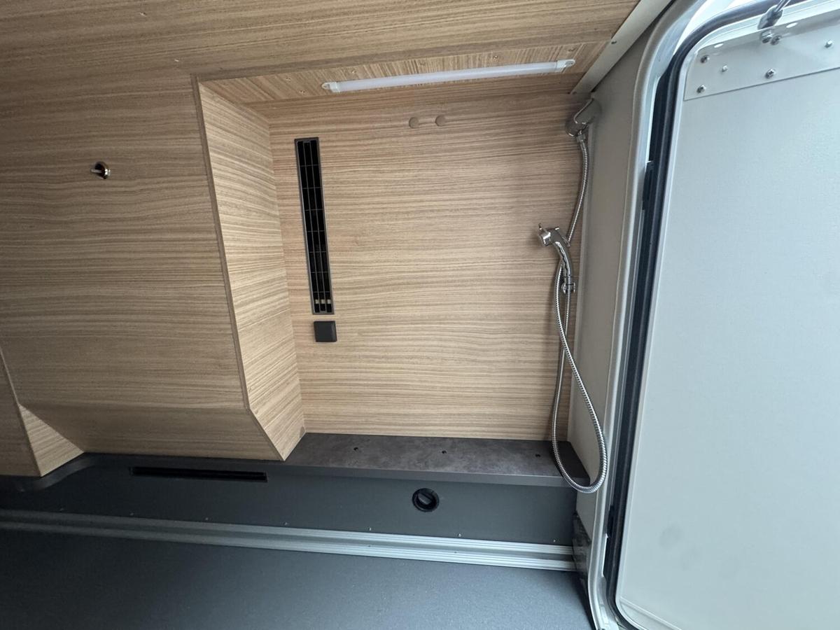 Malibu T 430 KB LE comfort Solar+ACC+TV+LED+Wechselrichter