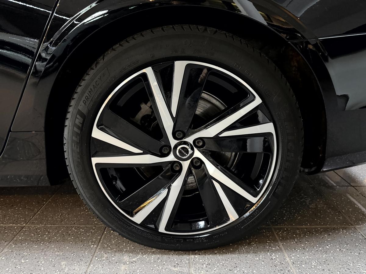 Volvo V90 T6 Recharge AWD Plus Dark LED Memory H/K R.Cam