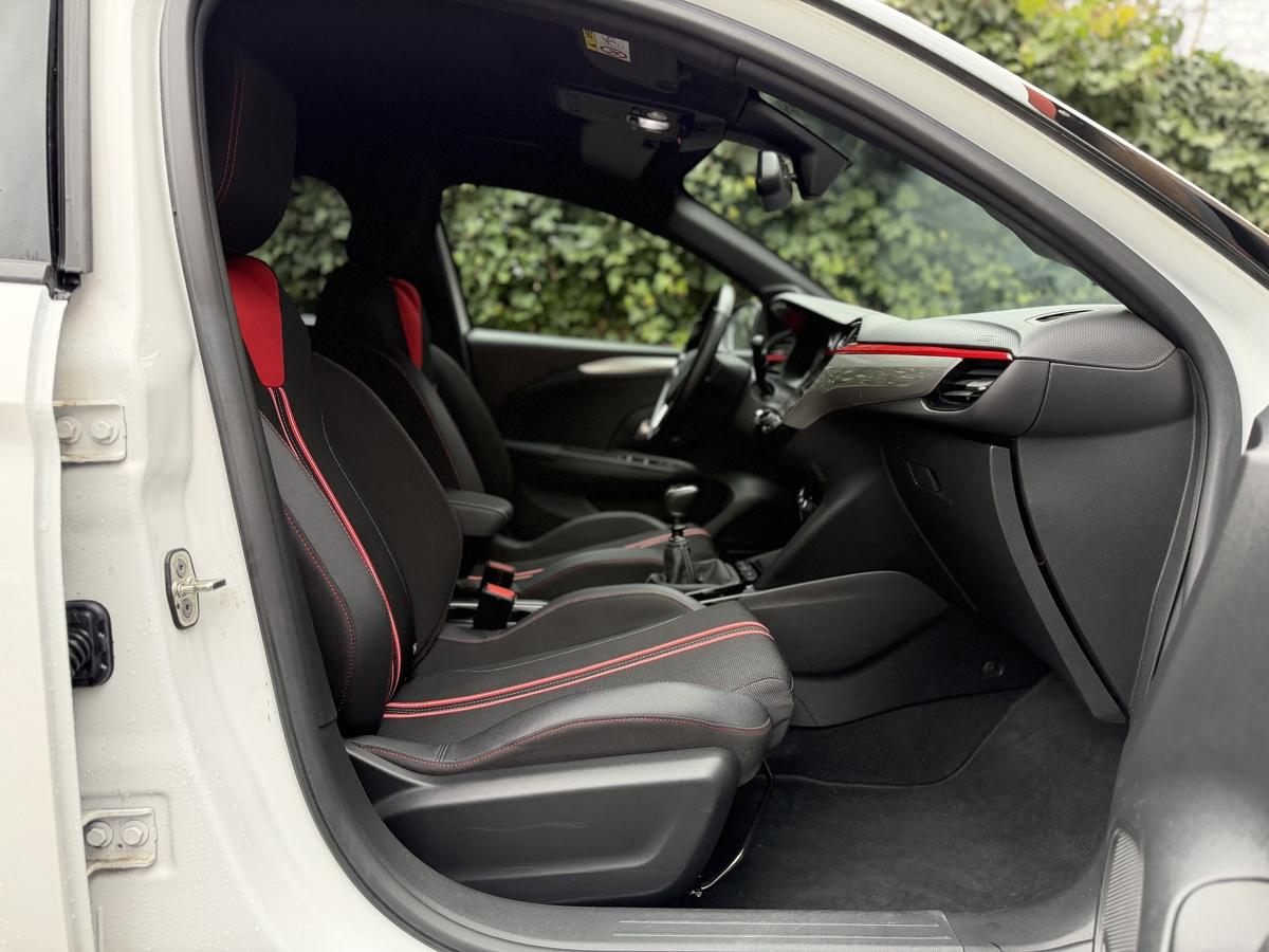 Opel Corsa F 1.2 Turbo GS Line /LED/180° KAMERA/SHZ/ACC/TEMPOMAT