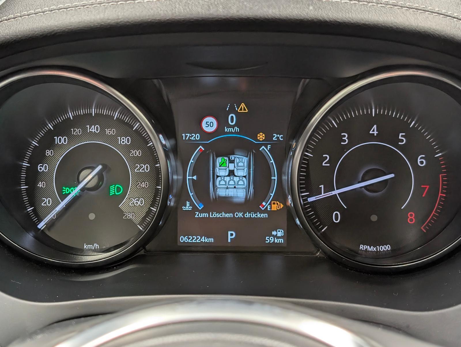 Jaguar E-Pace R-Dynamic S LED/Navi/Pano/SHZ/Kam/20-LM