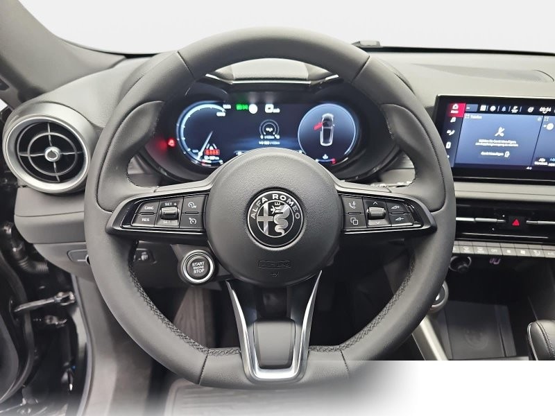 Alfa Romeo Tonale 1.6 VGT-D SUPER, LED, APPLE CARPLAY, DAB