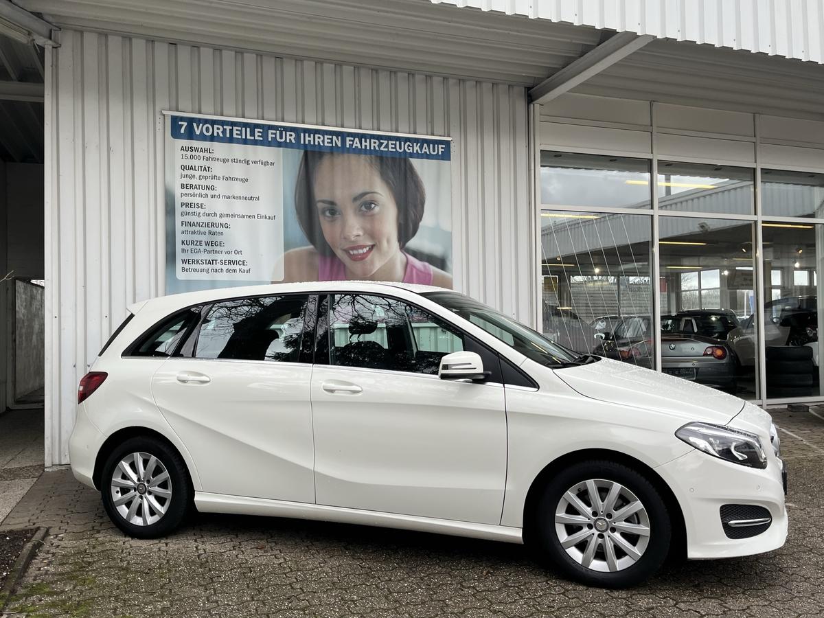 Mercedes-Benz B 180 STYLE*AHK*LED SCHEINW*NAVI*SHZ*PARK ASSISTENT
