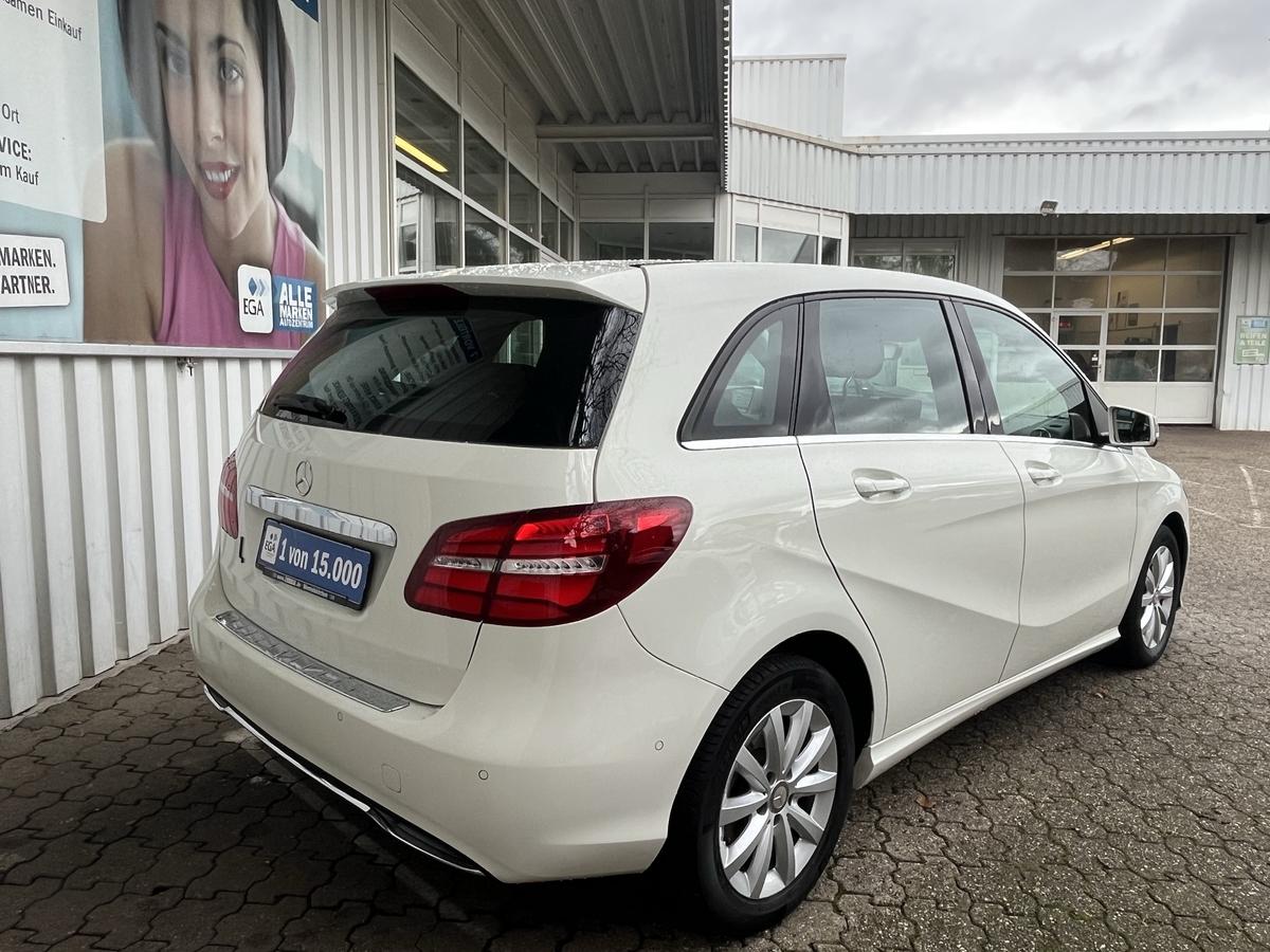 Mercedes-Benz B 180 STYLE*AHK*LED SCHEINW*NAVI*SHZ*PARK ASSISTENT