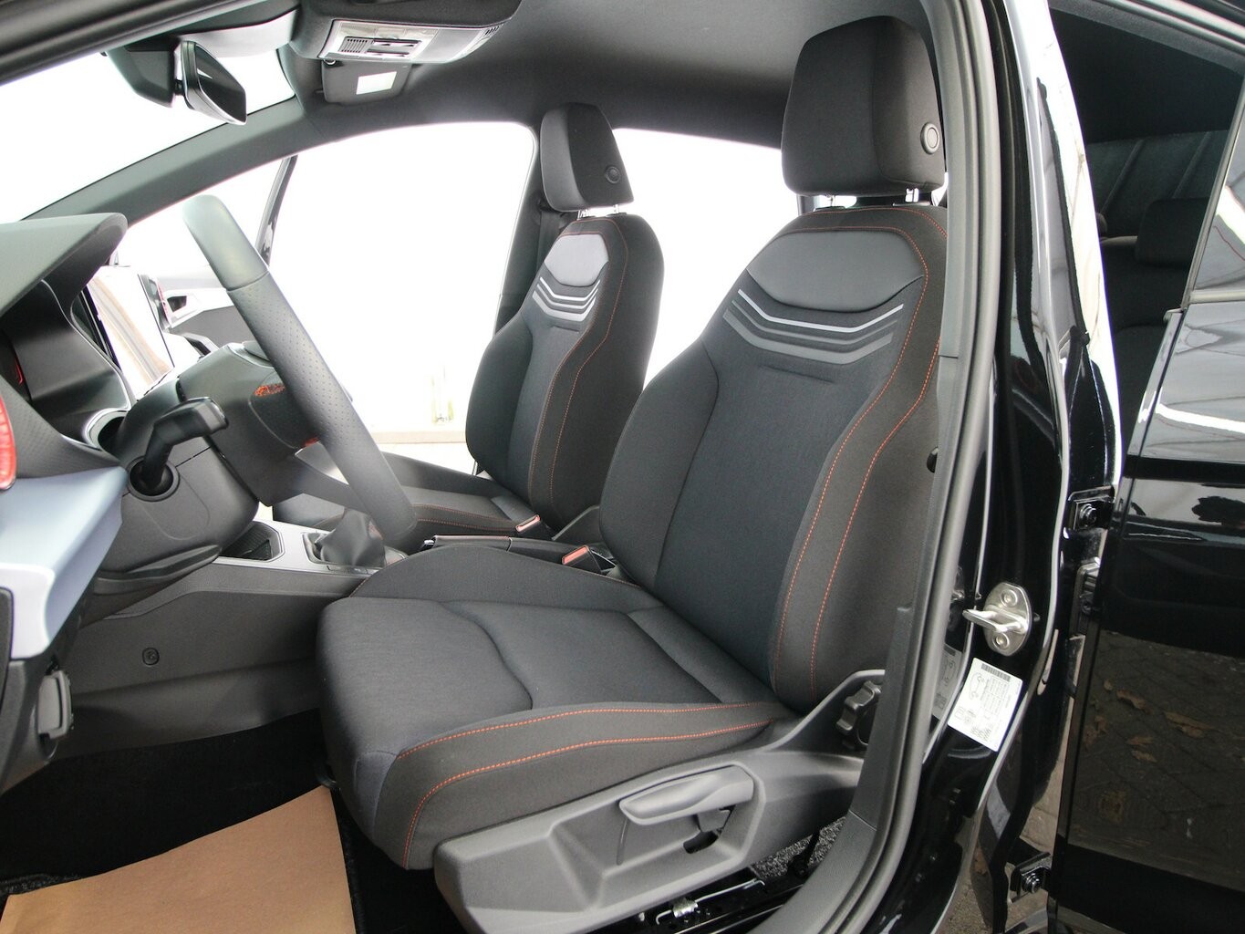 Seat Ibiza TSI OPF FR Sport NAVI+LED+WINTER-PAKET+ALU...