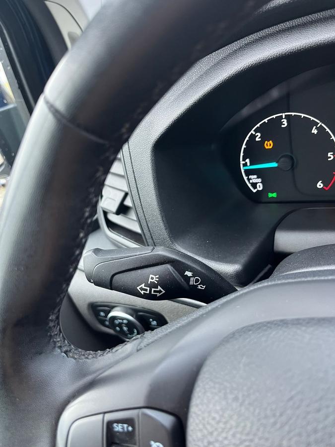 Ford Transit Custom 2.0 TDCi 320 L2 PKW Trend 9-Sitzer 