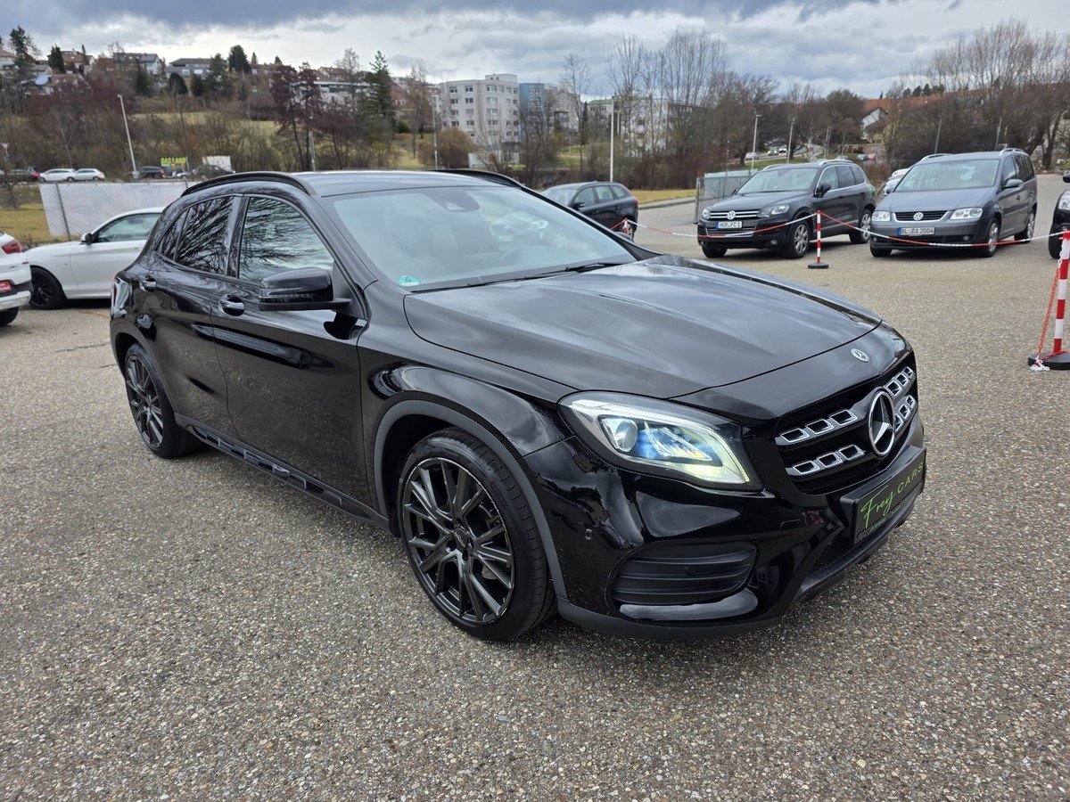 Mercedes-Benz GLA 250 AMG Line Night LED PDC Tempomat