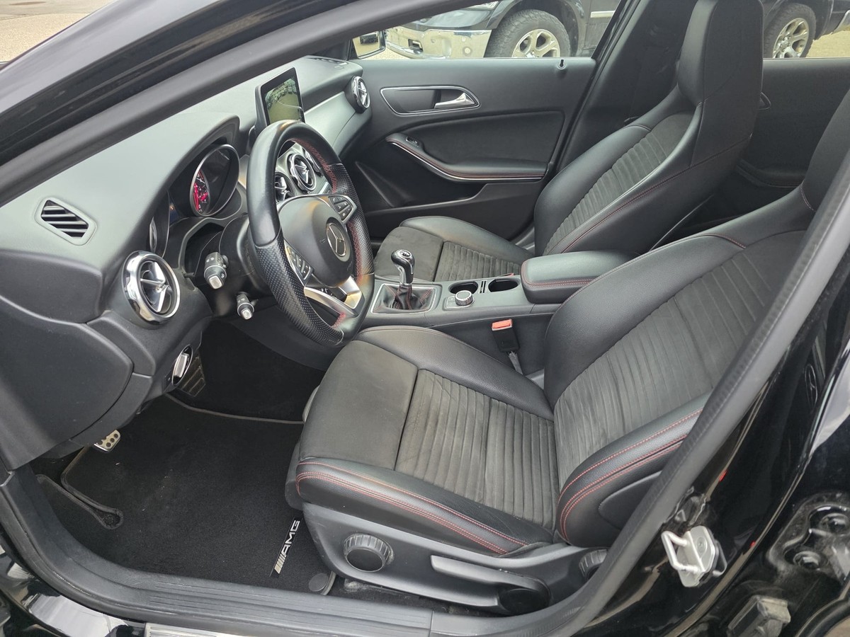 Mercedes-Benz GLA 250 AMG Line Night LED PDC Tempomat