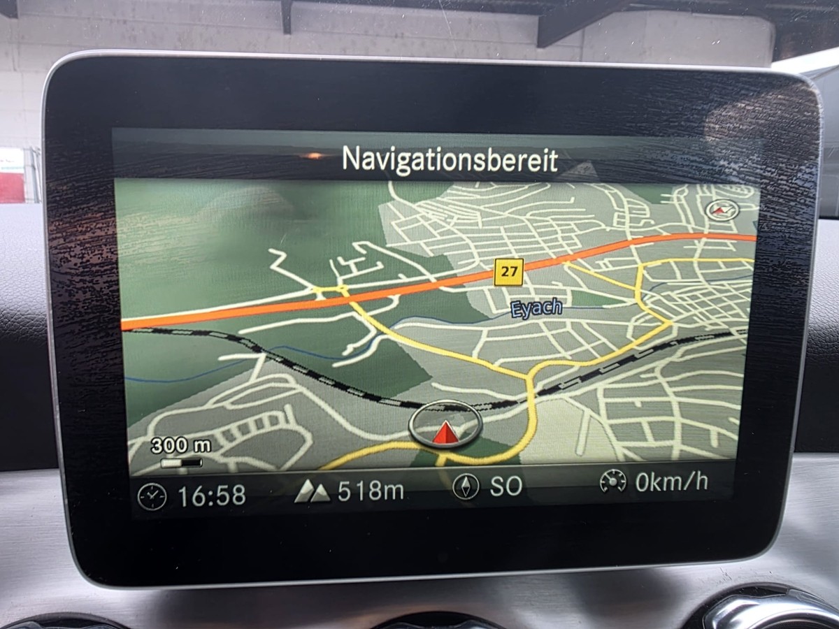 Mercedes-Benz GLA 250 AMG Line Night LED PDC Tempomat