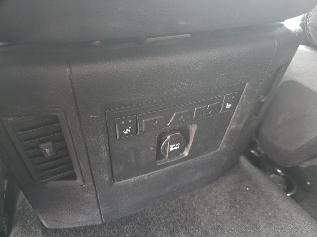 Dodge RAM 1500 GAS LARAMIE Hemi Luftfahrwerk