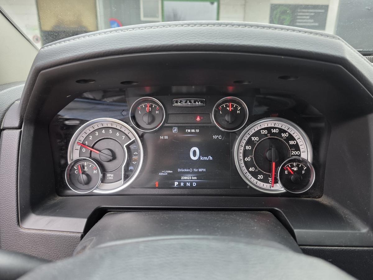 Dodge RAM 1500 GAS LARAMIE Hemi Luftfahrwerk