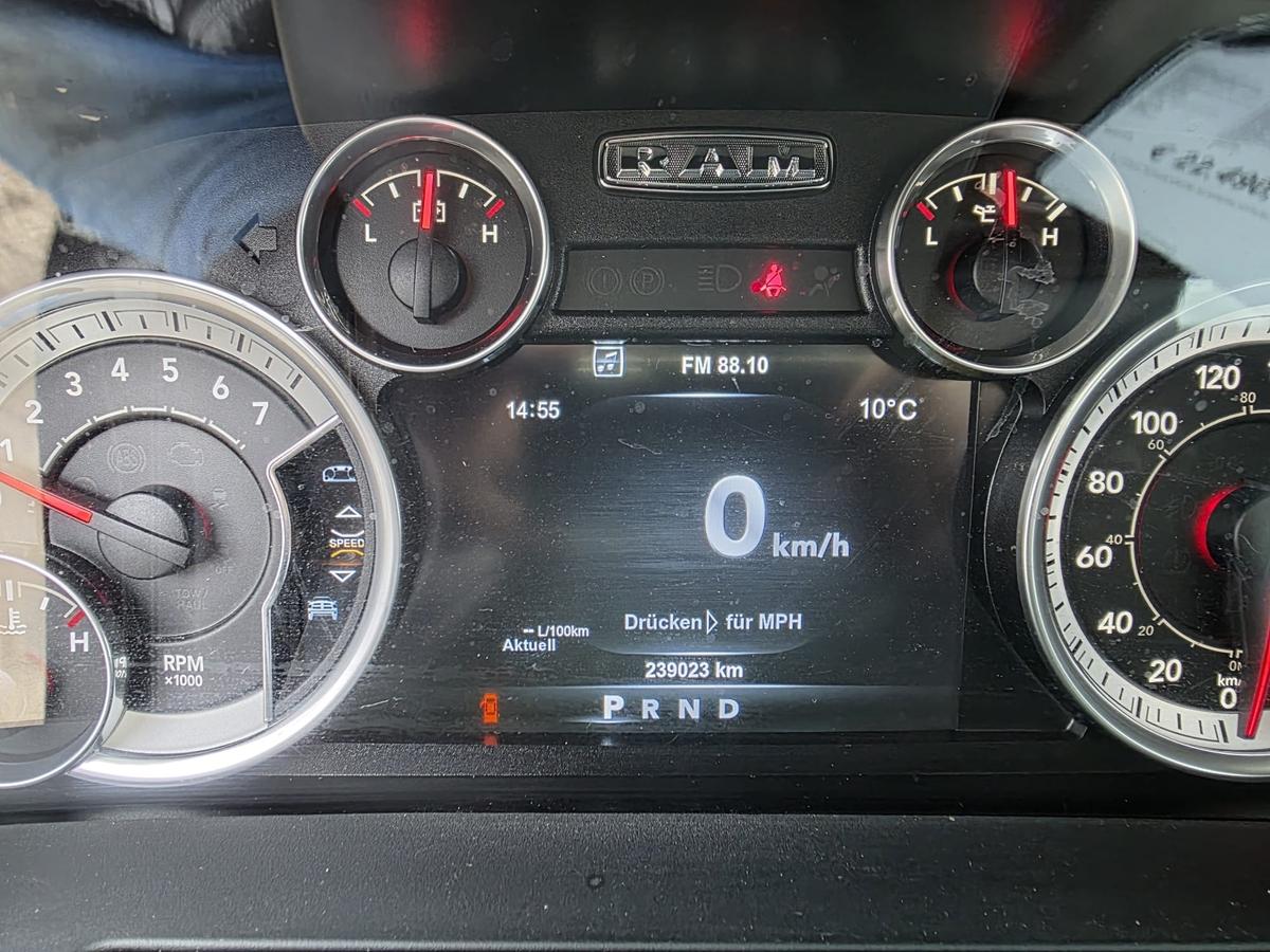 Dodge RAM 1500 GAS LARAMIE Hemi Luftfahrwerk