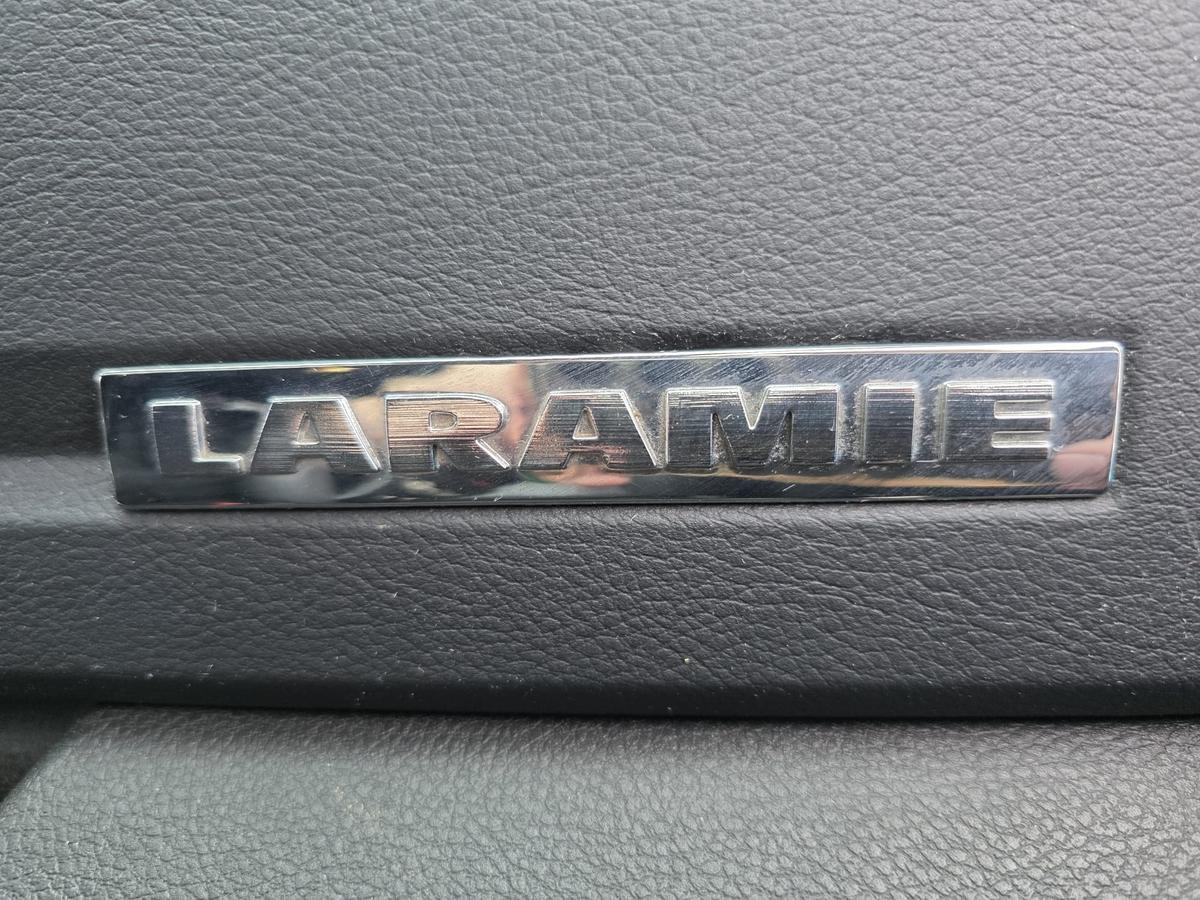 Dodge RAM 1500 GAS LARAMIE Hemi Luftfahrwerk