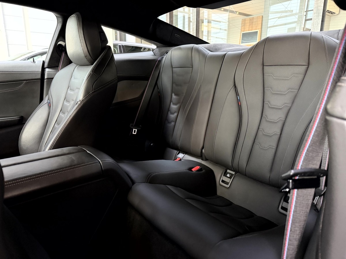BMW M850 i xDrive Laser ACC 360 H&K HUD Soft-Close Gestik