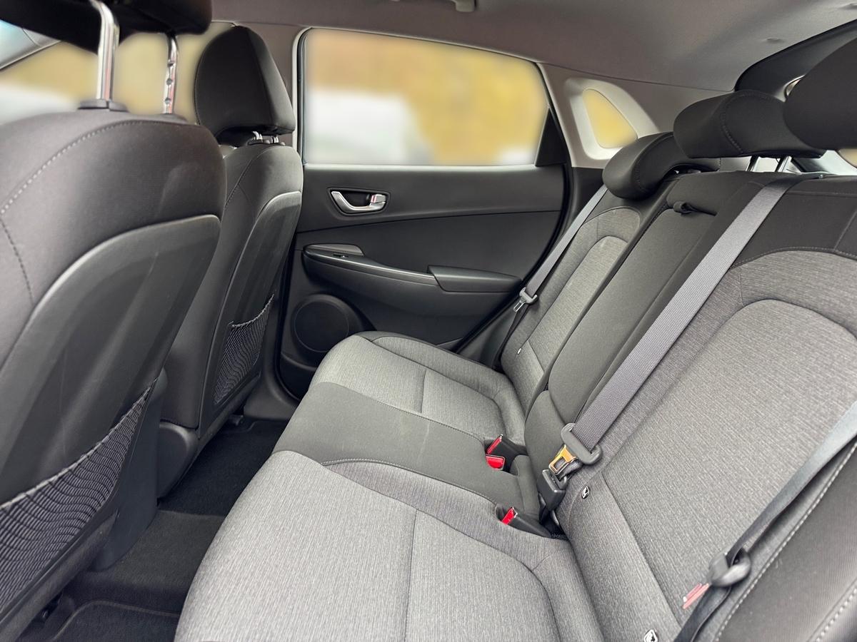 Hyundai KONA Elektro Select *RFK*SHZ*CARPLAY*