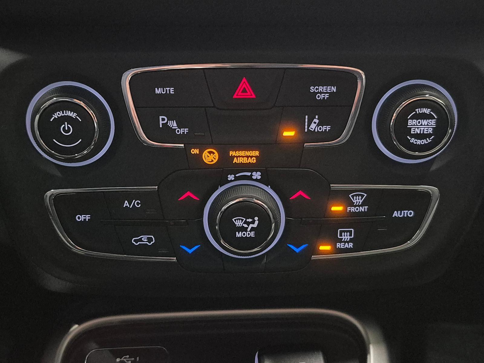 Jeep Compass Longitude Navi/DAB/Kam/AHK/Tempom./17-LM