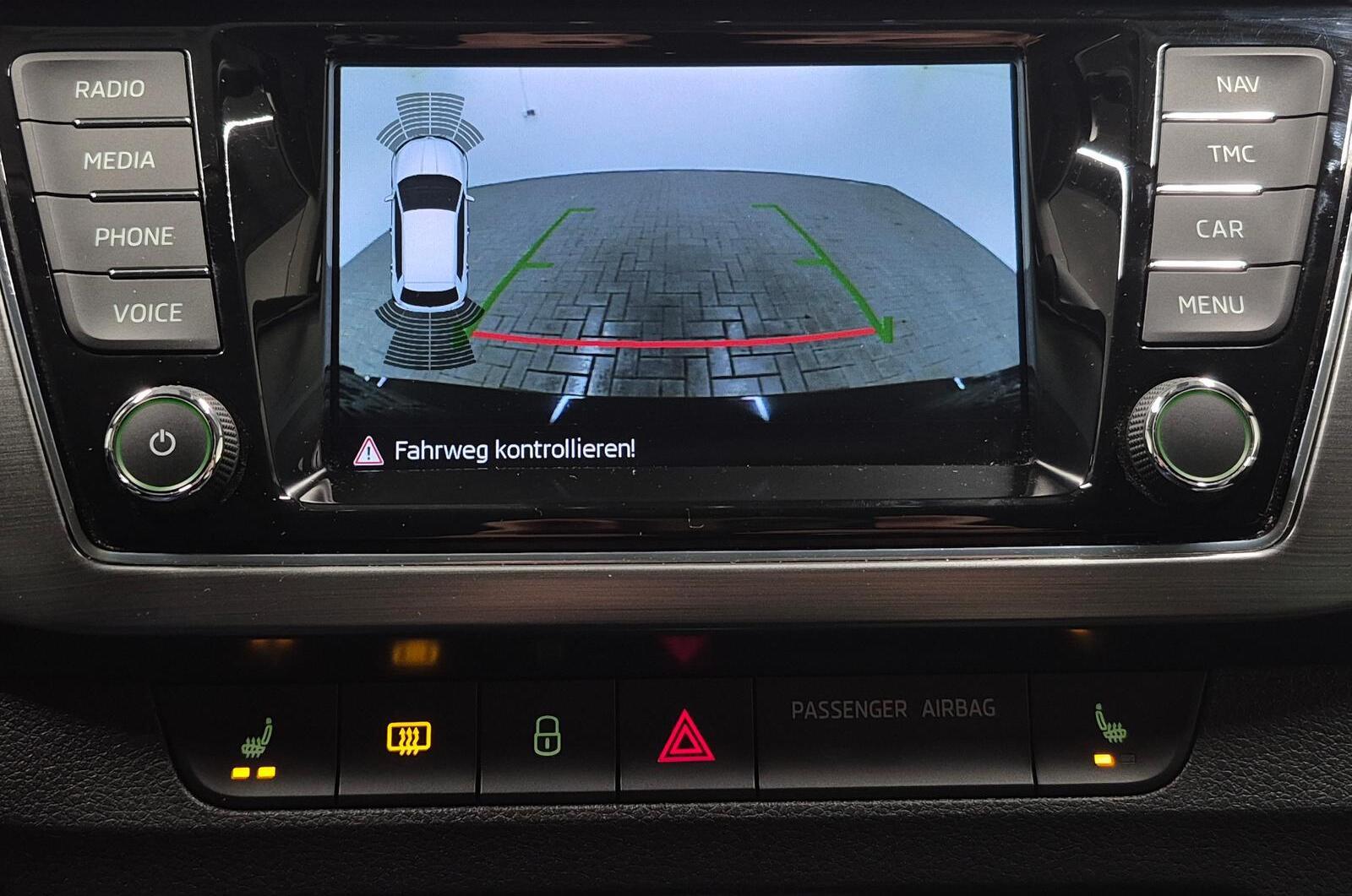 Skoda Fabia Joy Navi/ACC/SHZ/Kam/Klimaaut./Keyl./16-LM