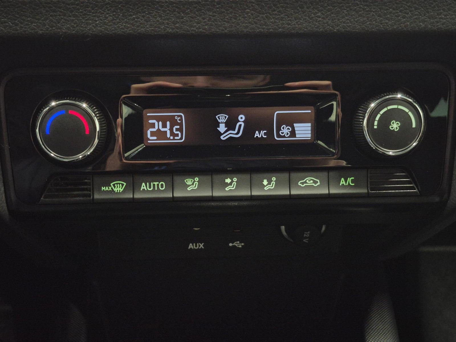 Skoda Fabia Joy Navi/ACC/SHZ/Kam/Klimaaut./Keyl./16-LM