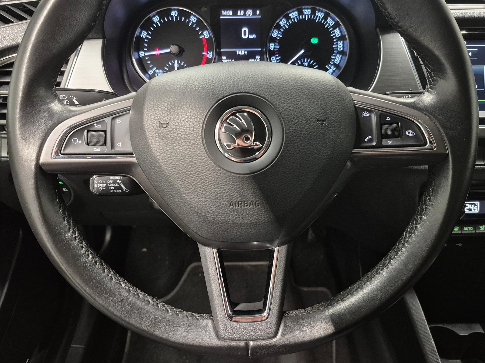 Skoda Fabia Joy Navi/ACC/SHZ/Kam/Klimaaut./Keyl./16-LM