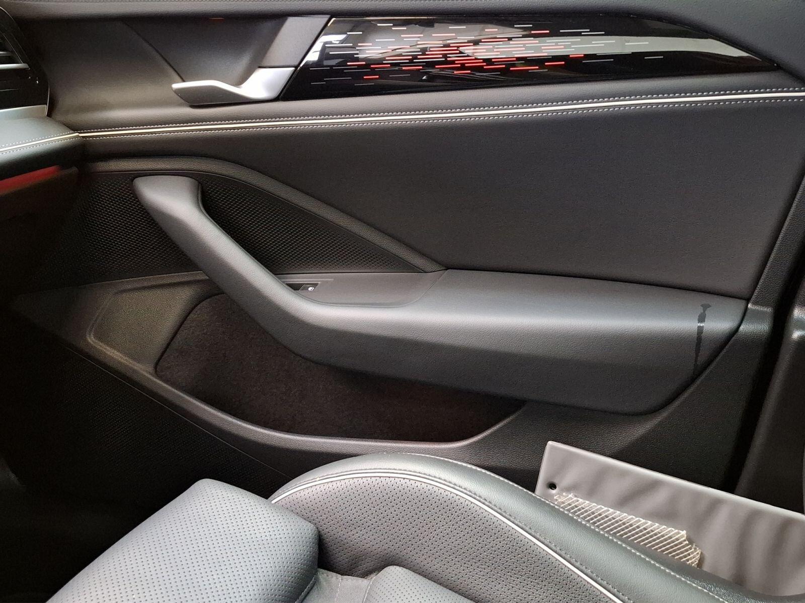 Volkswagen Passat Elegance 2,0 l TDI SCR 4MOTION 14 2 kW (193 PS) 7-Gang-Doppelkupplungsget