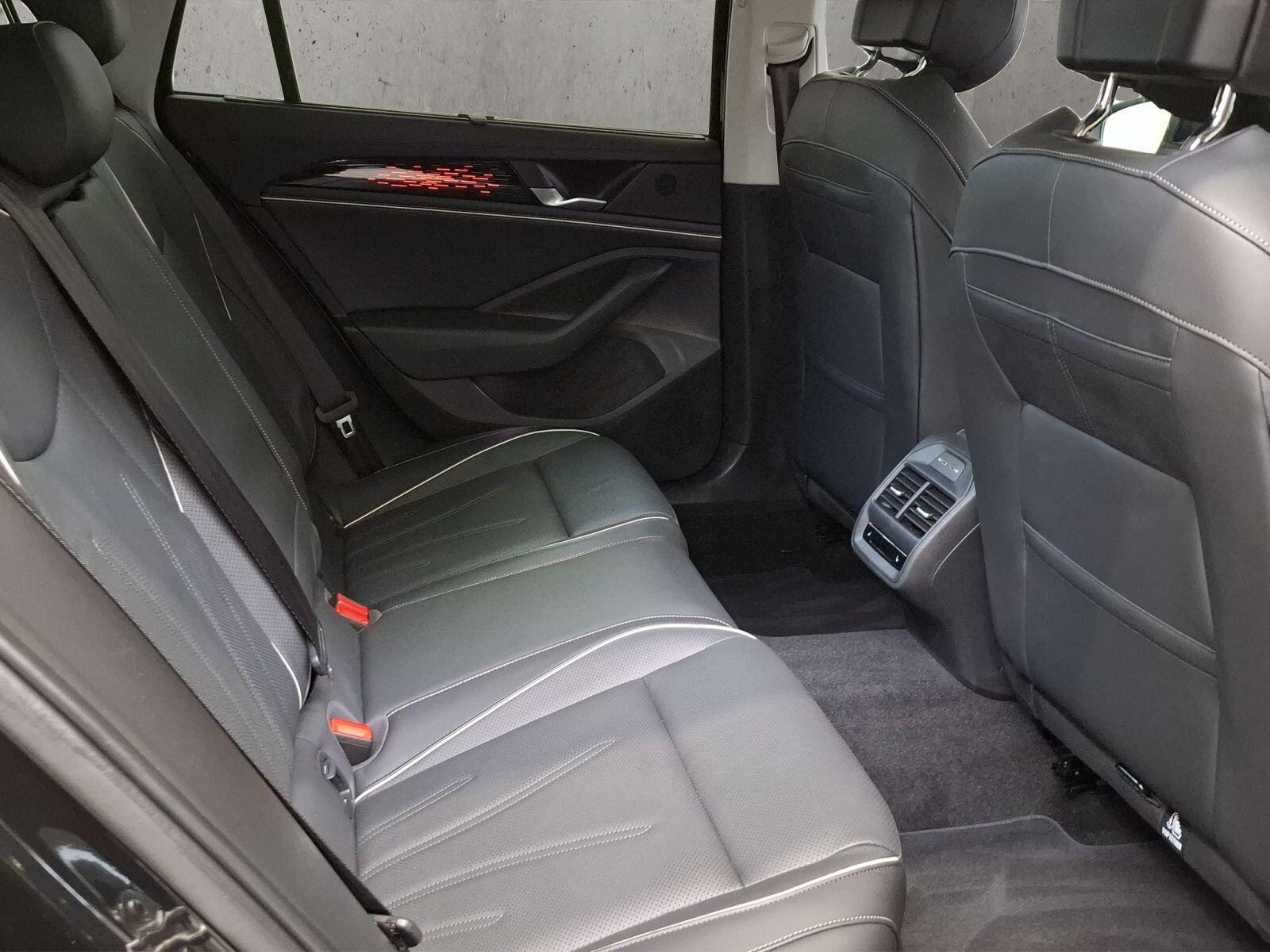 Volkswagen Passat Elegance 2,0 l TDI SCR 4MOTION 14 2 kW (193 PS) 7-Gang-Doppelkupplungsget