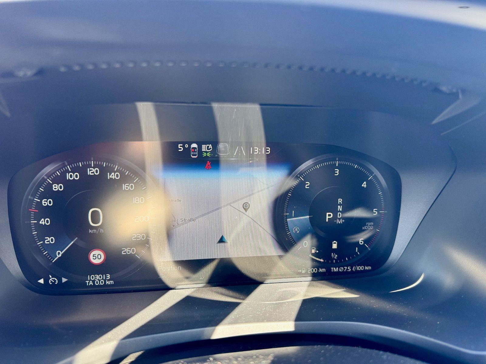 Volvo V60 B4 Diesel Kombi R-Design 8-Gang