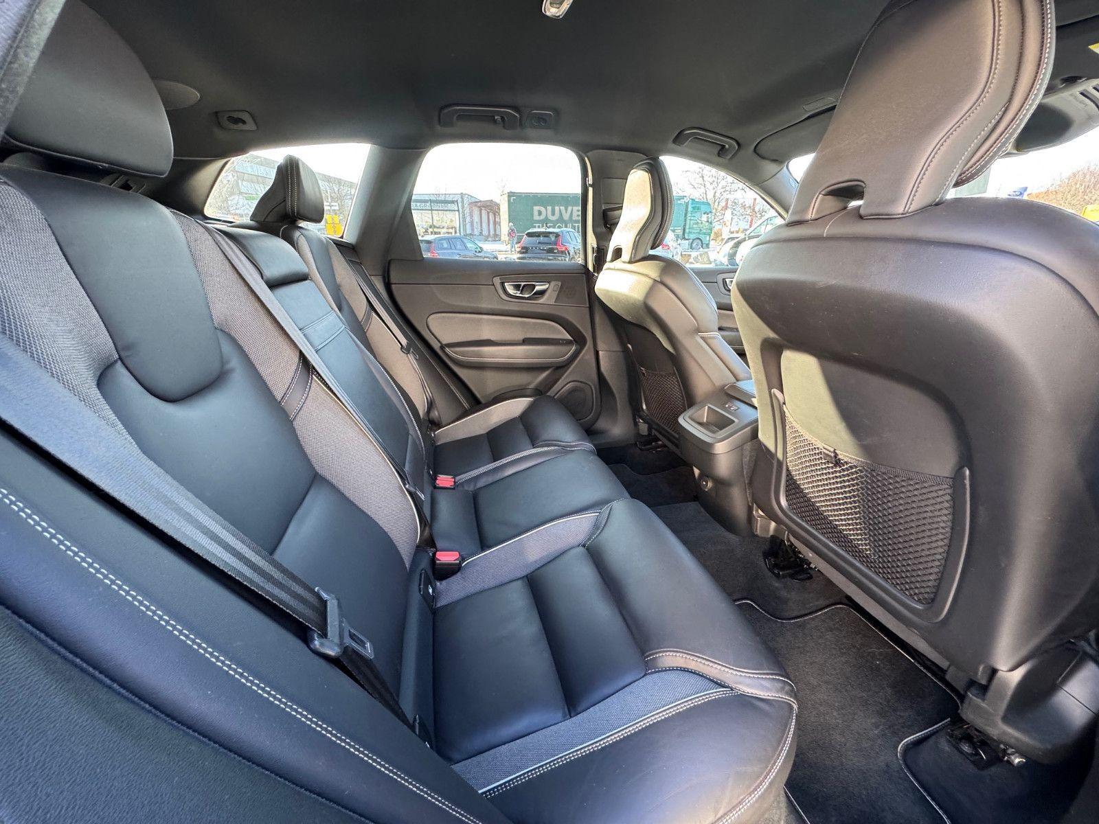 Volvo XC60 XC60 D4 8-Gang R Design