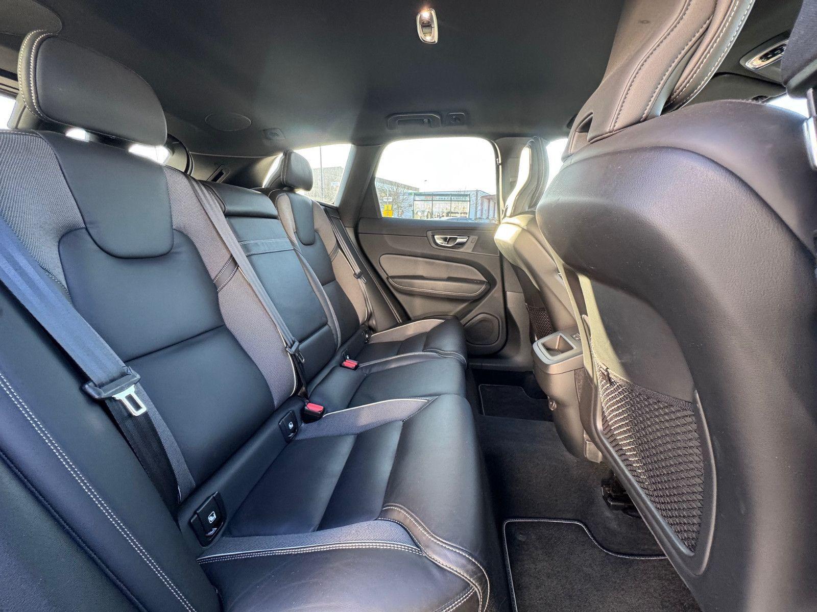 Volvo XC60 XC60 D4 8-Gang R Design