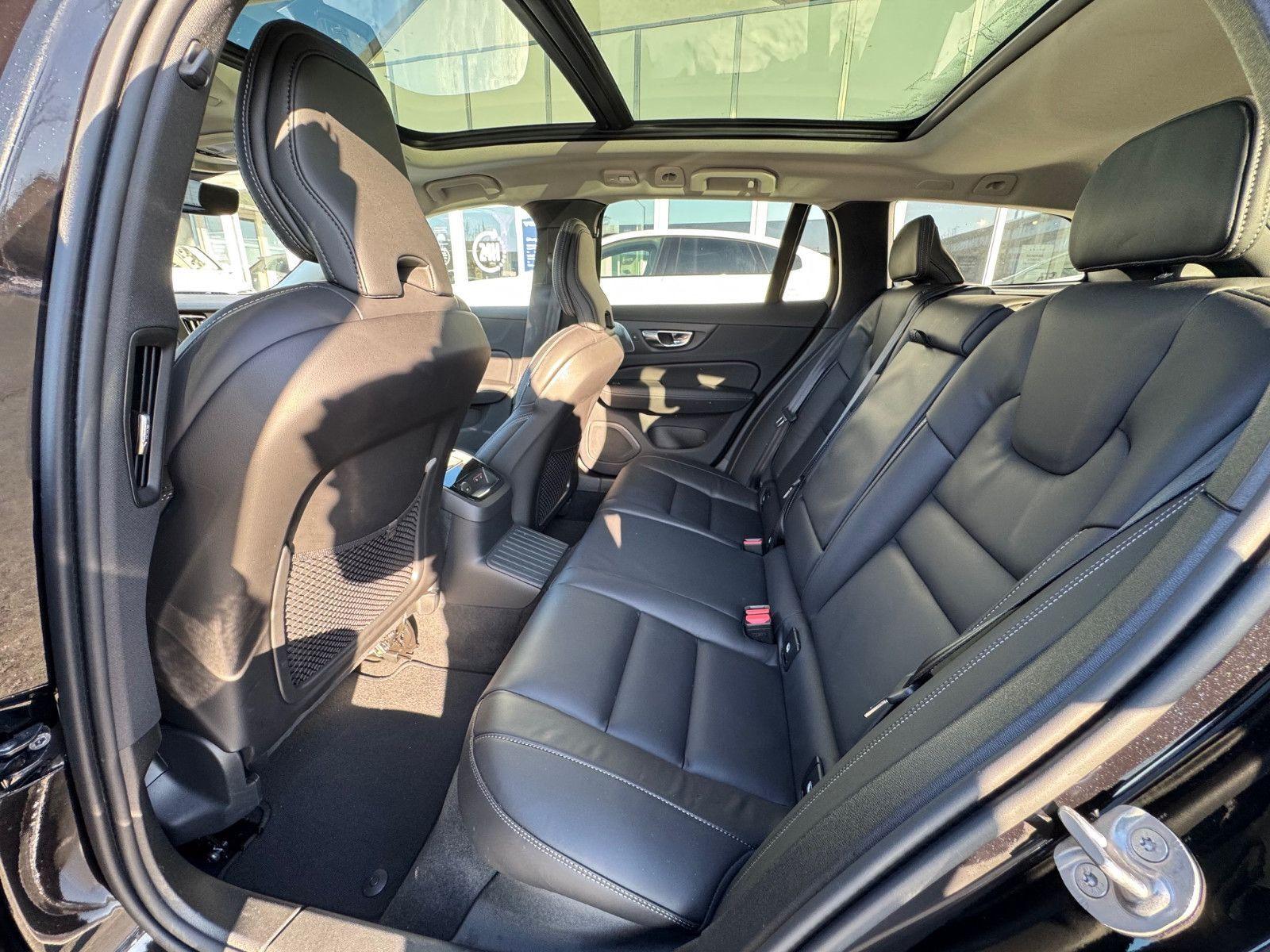 Volvo V60 T6 Ultra Bright Recharge Plug-In Hybrid AWD