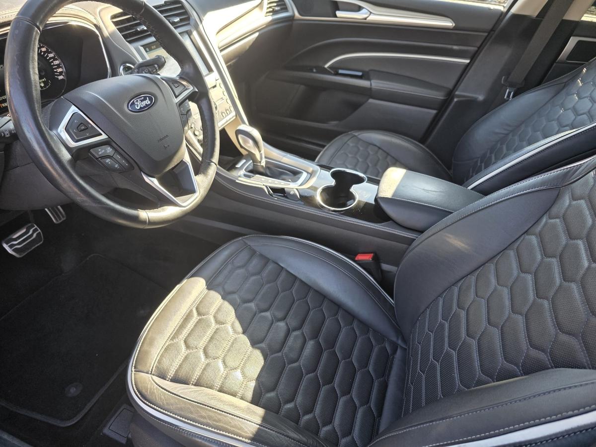 Ford Mondeo Vignale AHK ACC LED Massage 