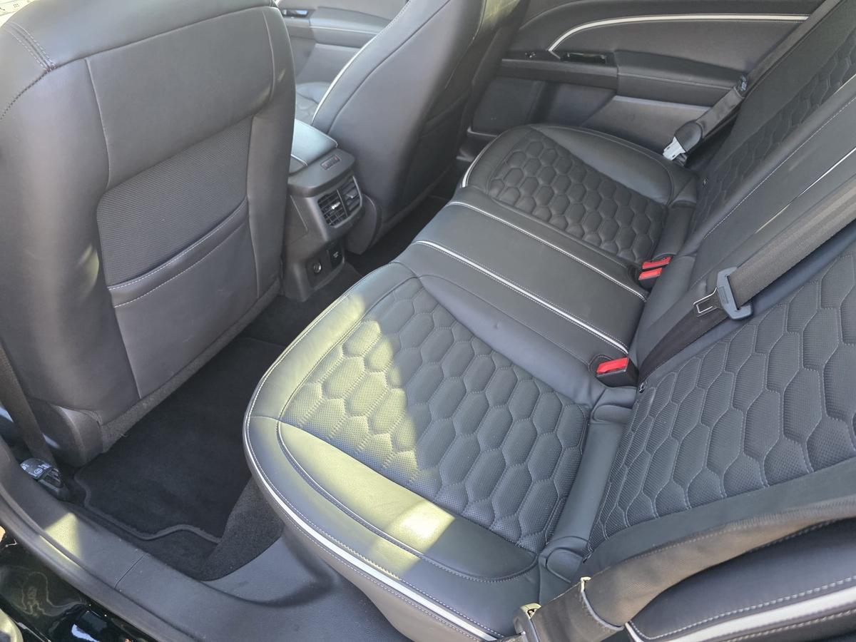 Ford Mondeo Vignale AHK ACC LED Massage 