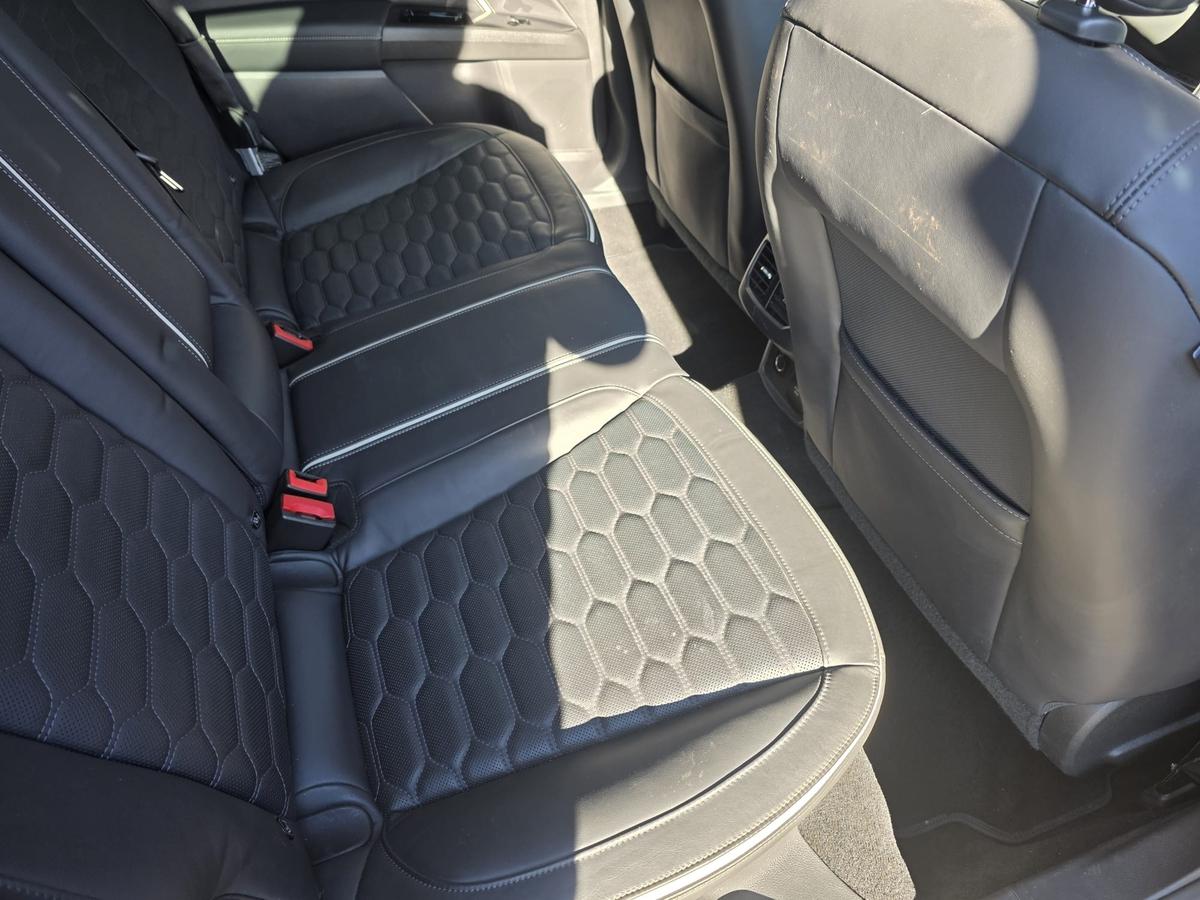 Ford Mondeo Vignale AHK ACC LED Massage 