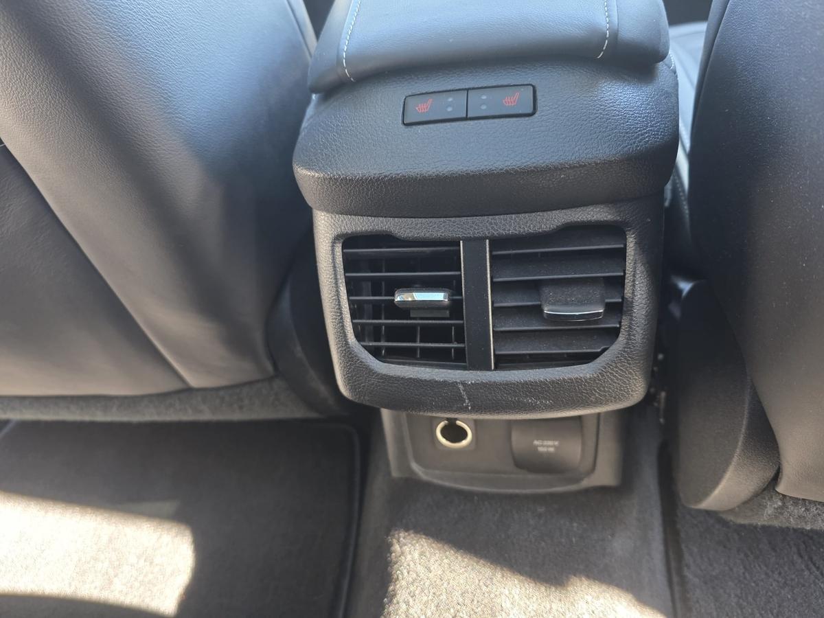 Ford Mondeo Vignale AHK ACC LED Massage 