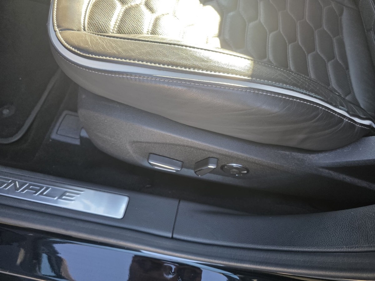 Ford Mondeo Vignale AHK ACC LED Massage 