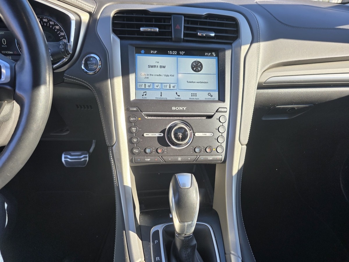 Ford Mondeo Vignale AHK ACC LED Massage 