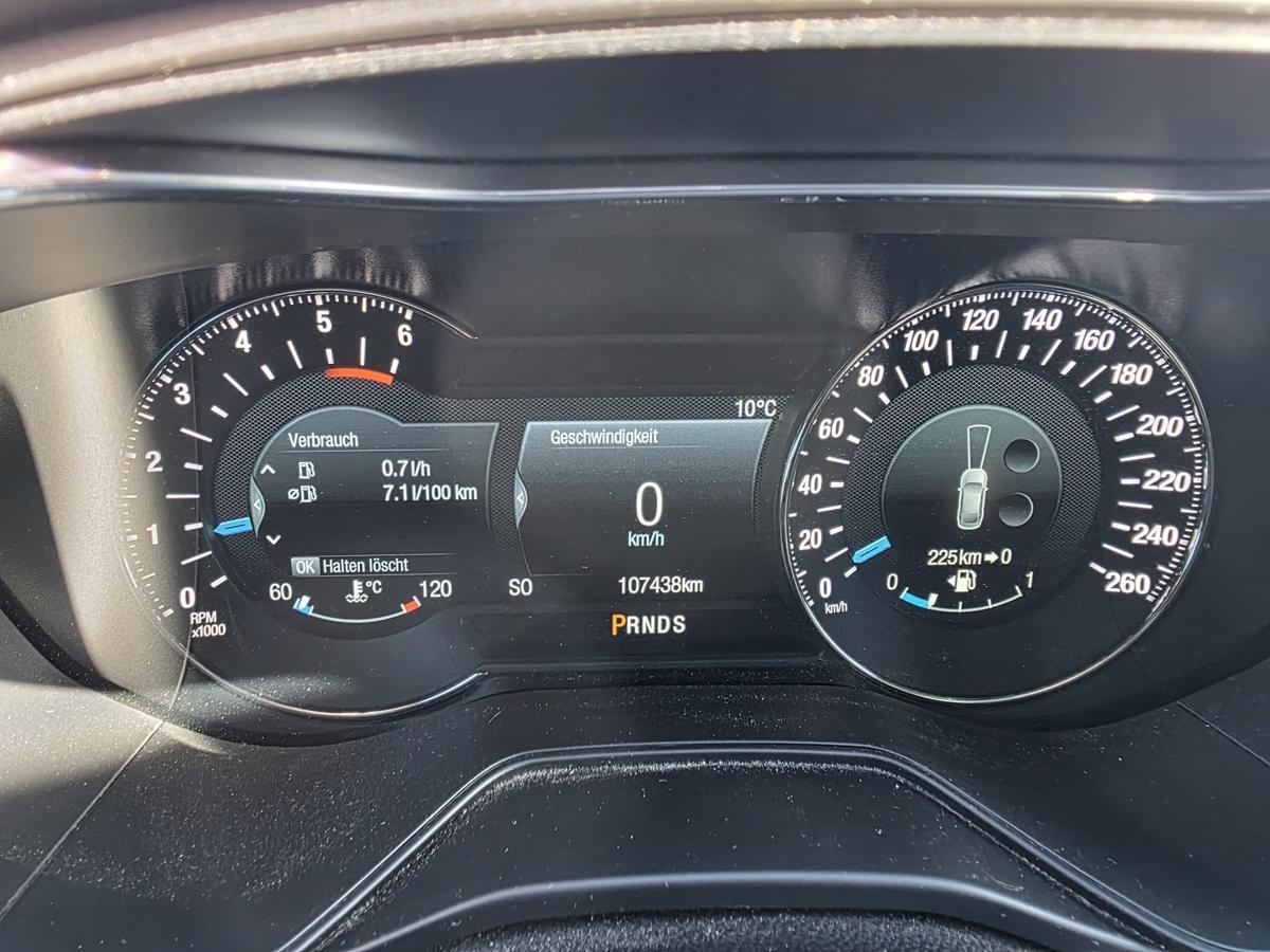 Ford Mondeo Vignale AHK ACC LED Massage 