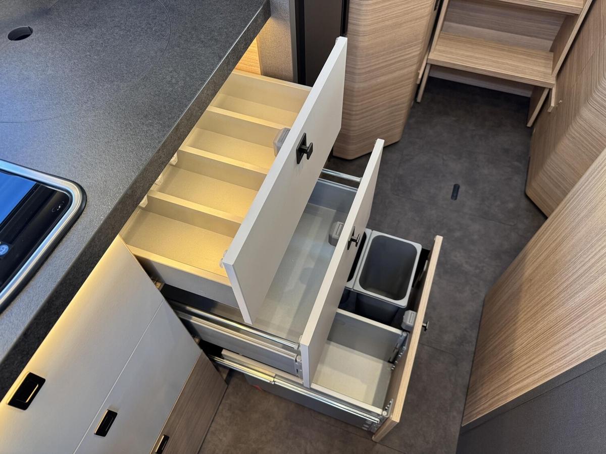 Malibu I 441 KB LE Lithium+Kaffem.+Kamera+Markise