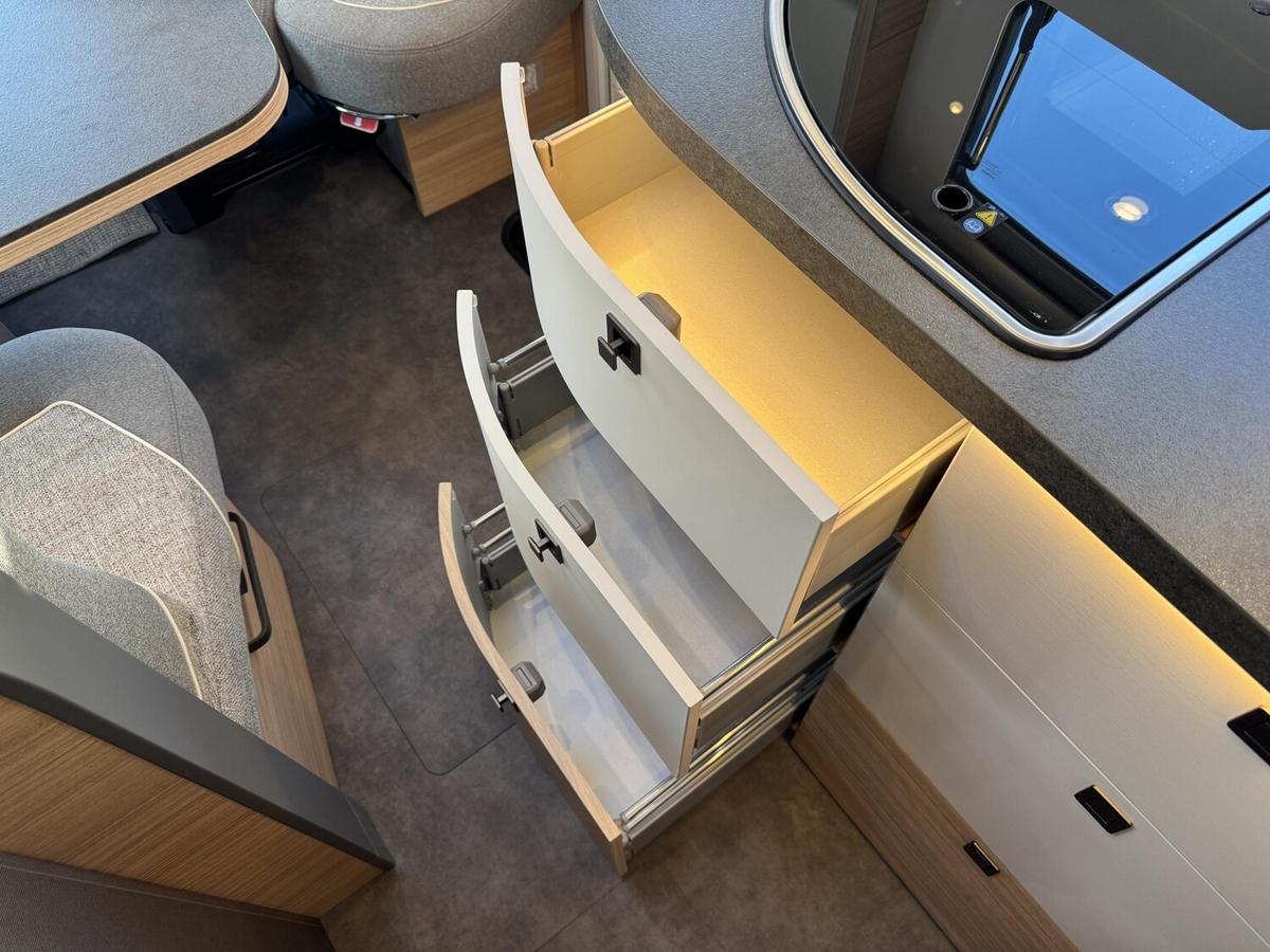 Malibu I 441 KB LE Lithium+Kaffem.+Kamera+Markise