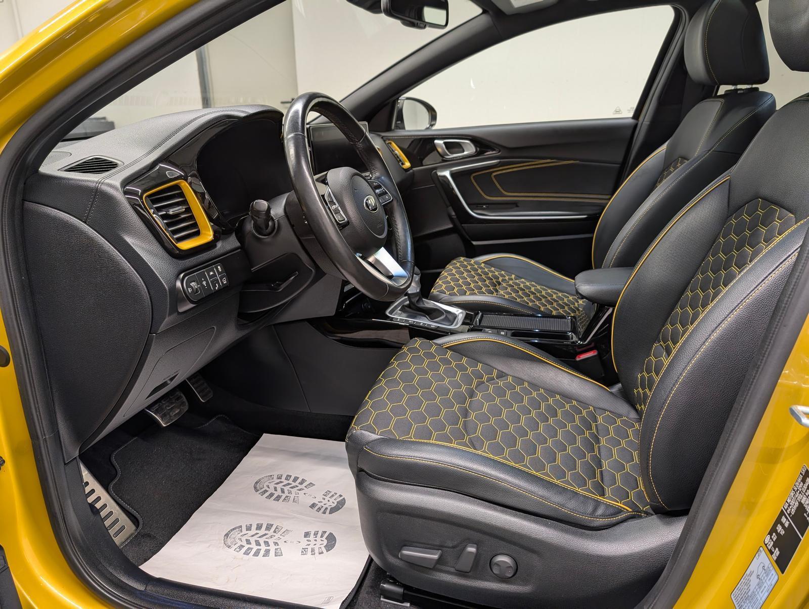 Kia XCeed Launch Ed. LED/Navi/JBL/SHZ/Pano/AHK/18-LM