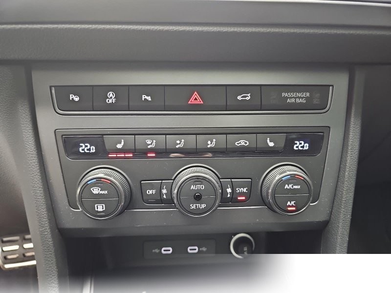 Cupra Ateca 1.5 TSI DSG NAVI LED ACC PANO EL.HECKKLAPPE WINTER
