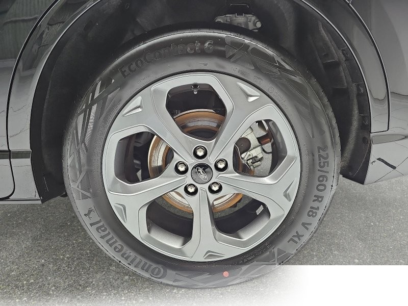 Ford Kuga 1.5 EB AUTO. ST-LINE NAVI LED KLIMAAUTO WINTER SIC