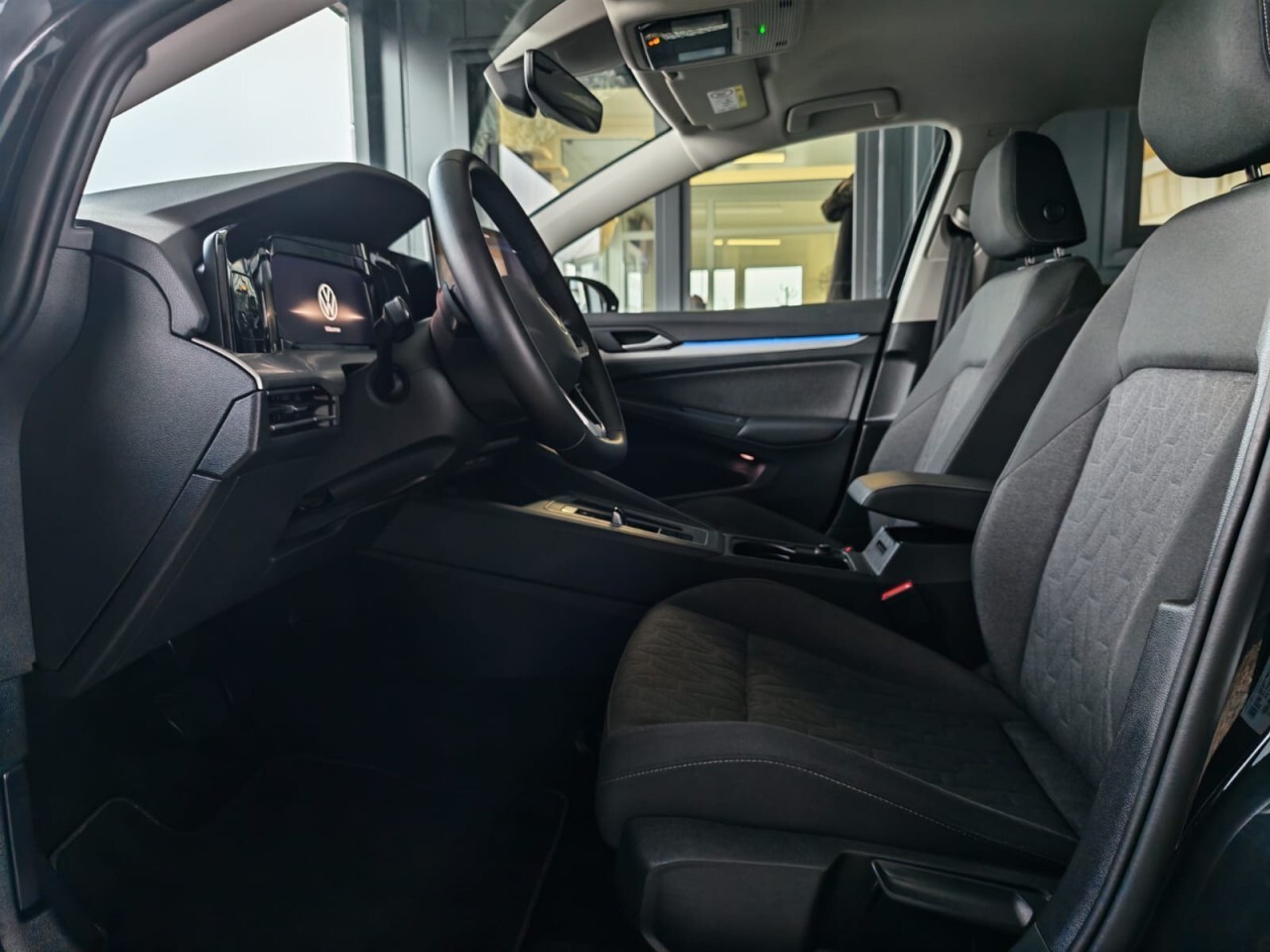 Volkswagen Golf 2.0 TDI DSG,AHK,HUD,NAVI,ACC,KAMERA