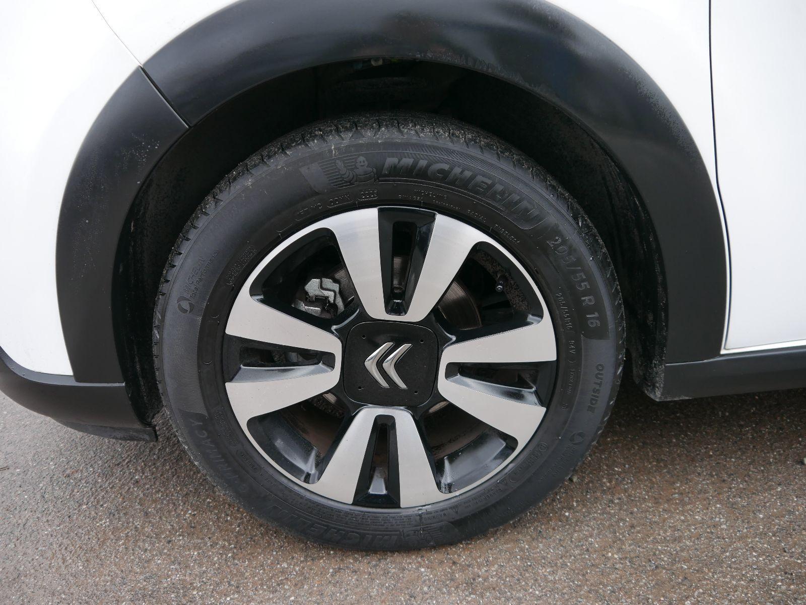 Citroën C3 Pure Tech 83 S&S SHINE*PDC-HINTEN*TEMPOMAT*KEYLESS-GO*MIRROR-LINK*BLUETOOTH