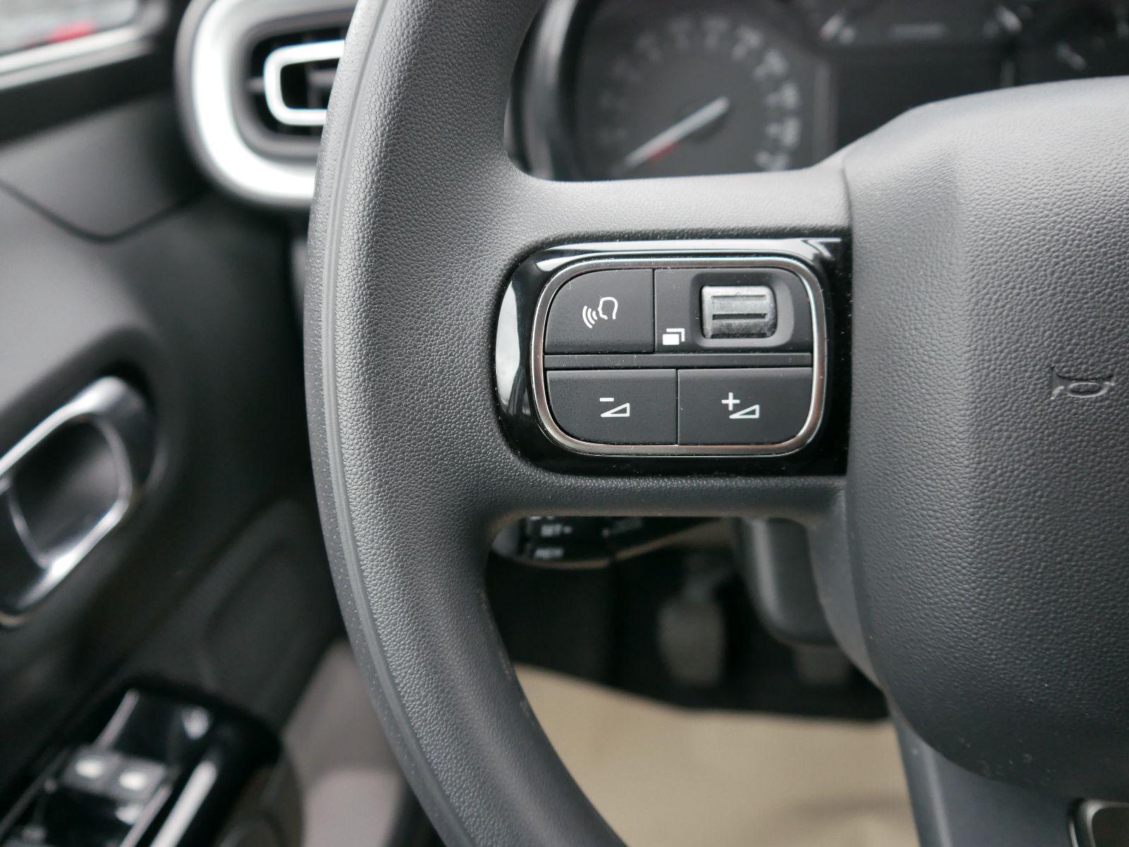 Citroën C3 Pure Tech 83 S&S SHINE*PDC-HINTEN*TEMPOMAT*KEYLESS-GO*MIRROR-LINK*BLUETOOTH