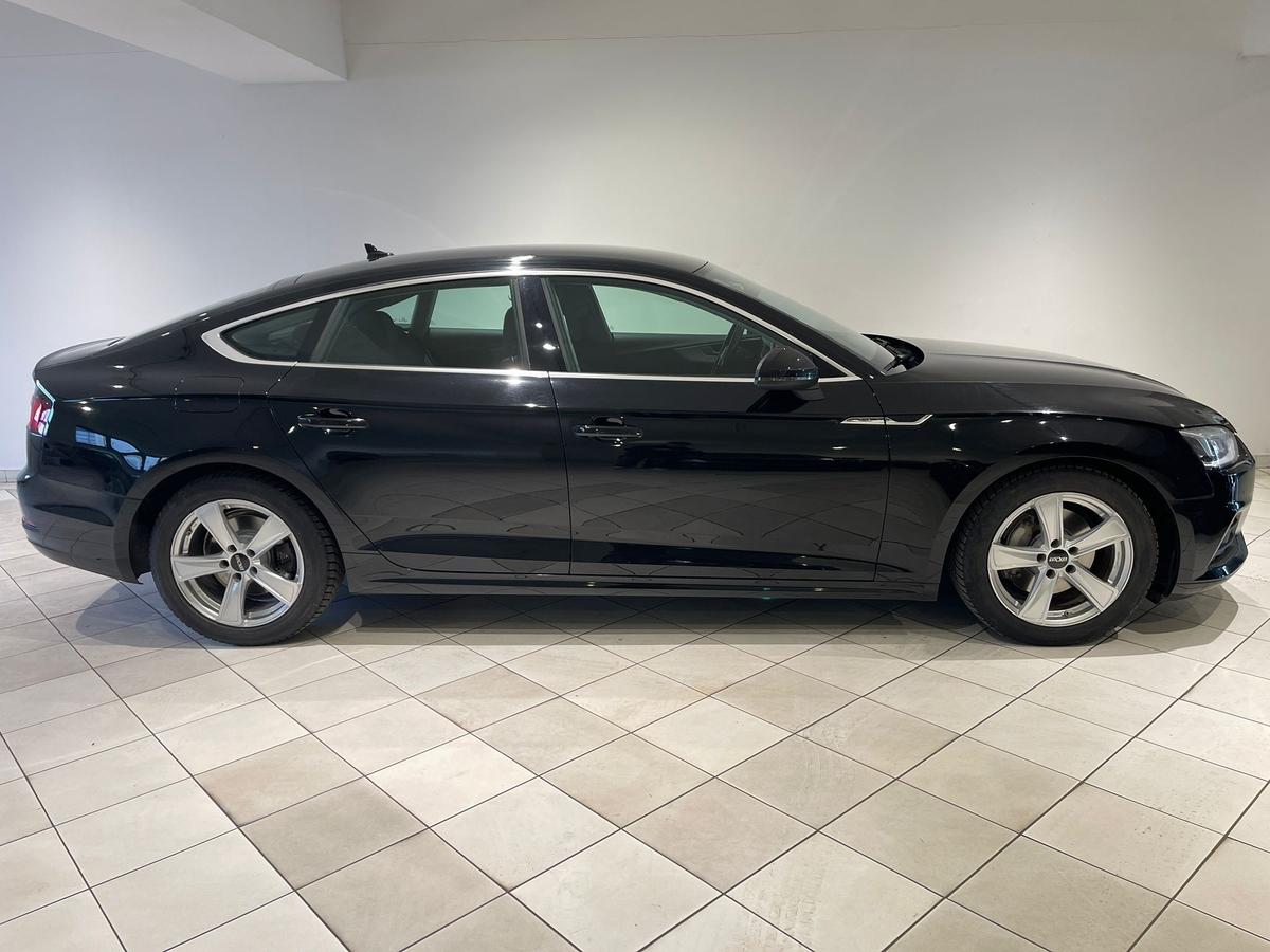Audi A5 2.0TDI AHK APP NAVI SHZ PDC V+H