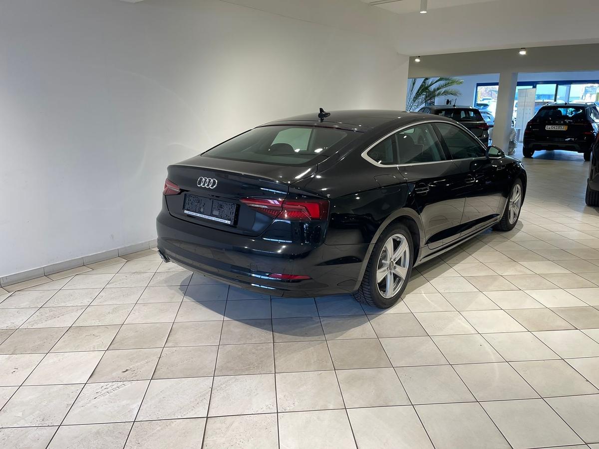 Audi A5 2.0TDI AHK APP NAVI SHZ PDC V+H