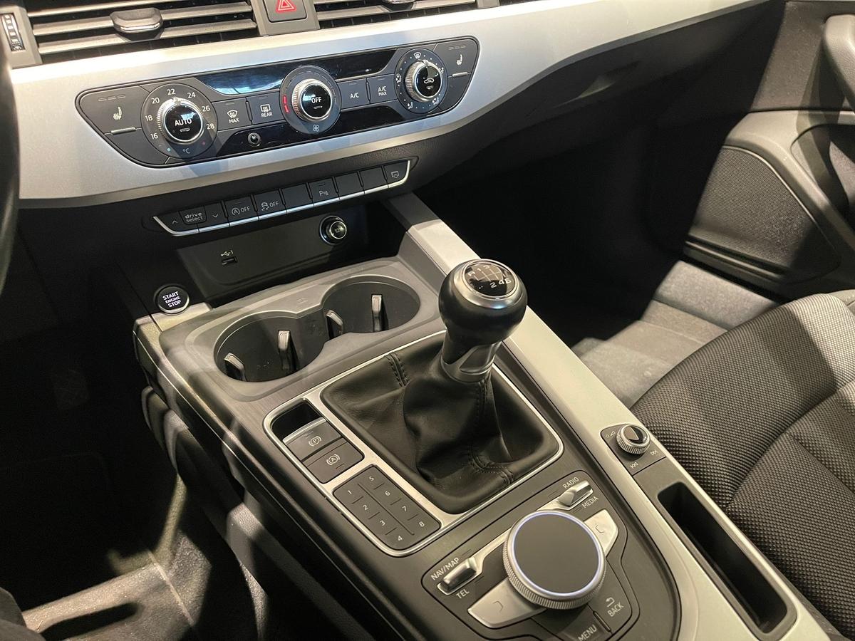 Audi A5 2.0TDI AHK APP NAVI SHZ PDC V+H