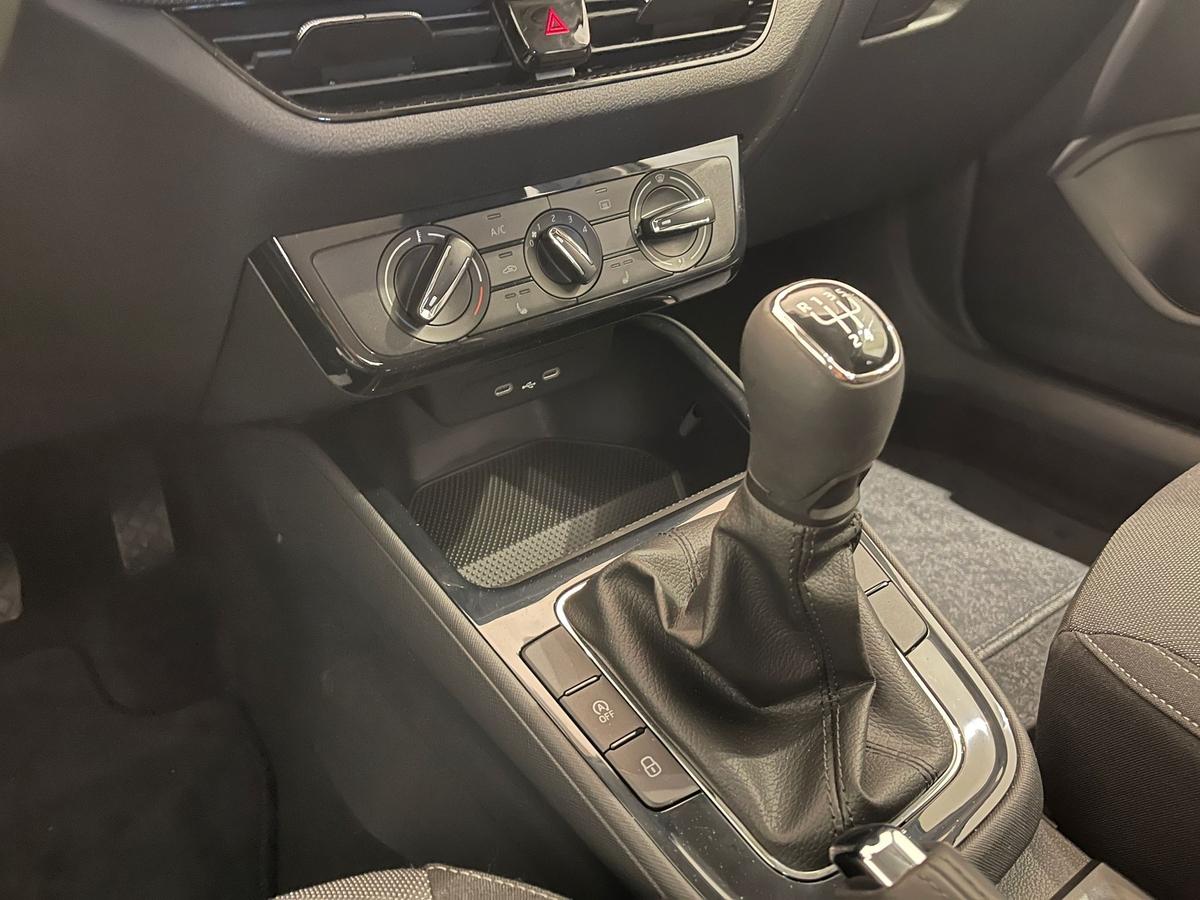 Skoda Fabia 1.0MPI 130Jahre 5J.Garantie APP LED SHZ Kamera